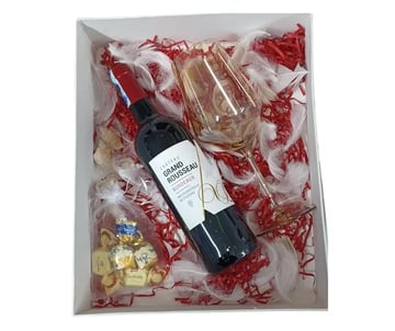 Chateau Grand Rousseau The Joyful Red Hamper
