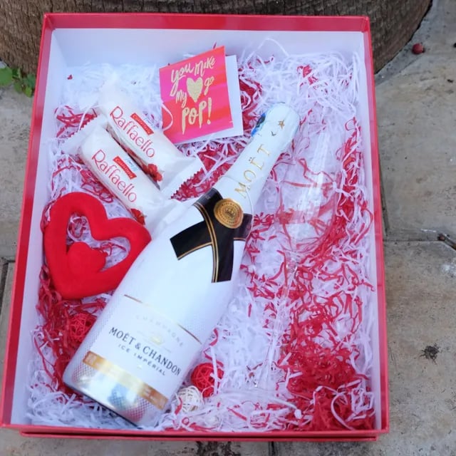 Moët & Chandon Ice Impérial Valentine's Gift